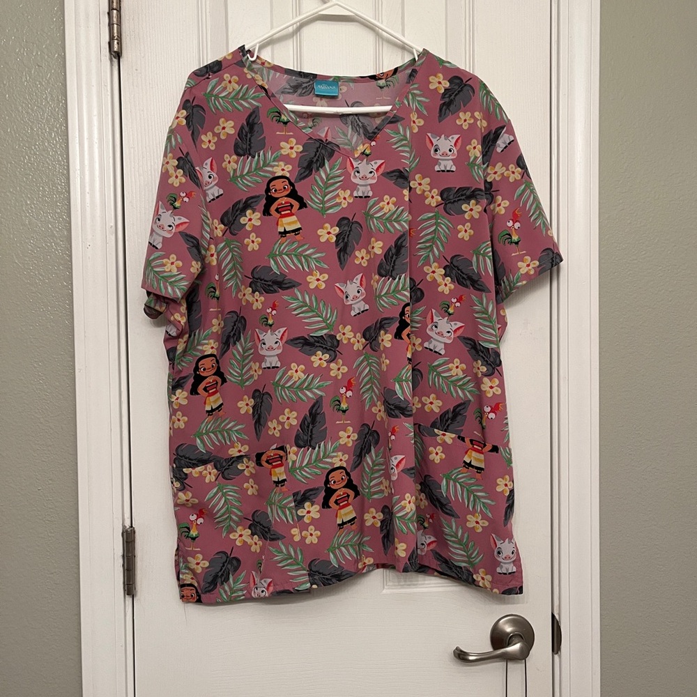 Women’s plus size Moana scrub top
